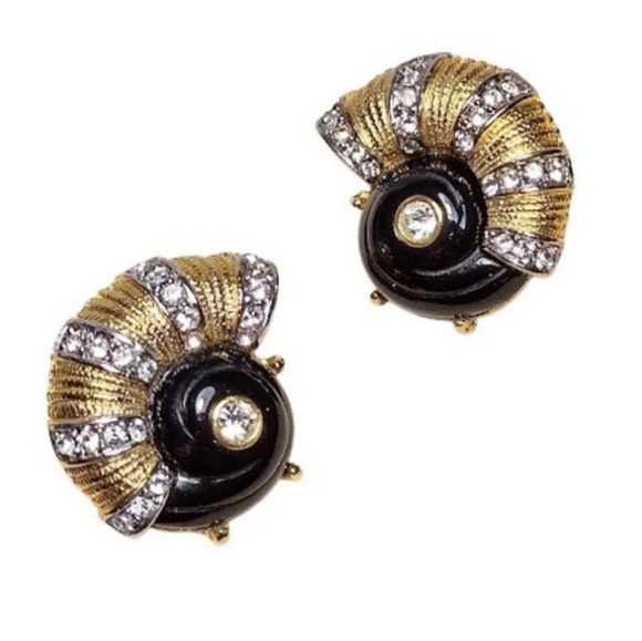 Vintage 60s Hattie Carnegie Rhinestone Nautilis Shell Snail Clip Earrings - Picture 8 of 9